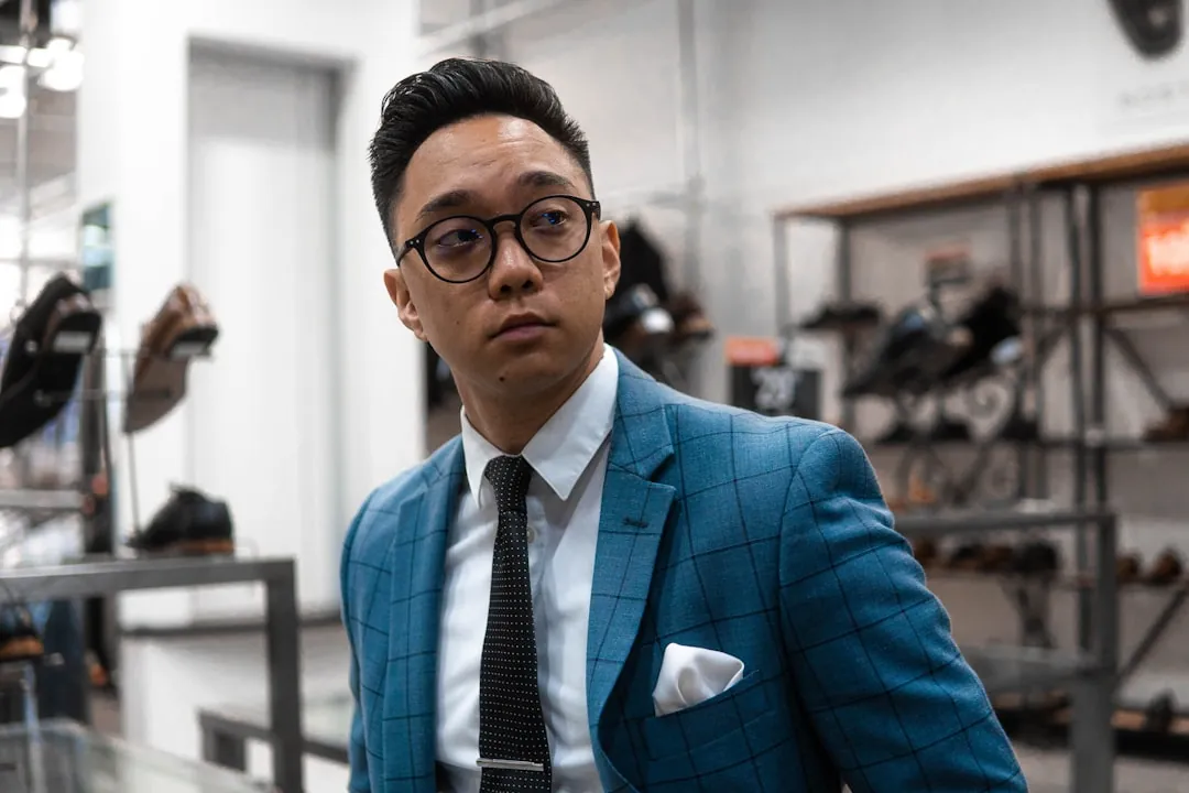 海口胜雅电广告VI设计服务流程与交付标准详解